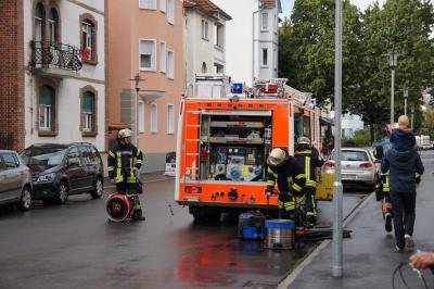 Kuechenbrand in Esslinger fordert eine Verletzte Person